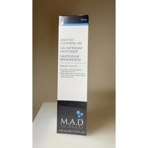 M.A.D Skincare Salicylic Cleansing Gel - Acne Treatment